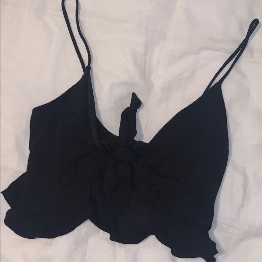 Black tie in front crop